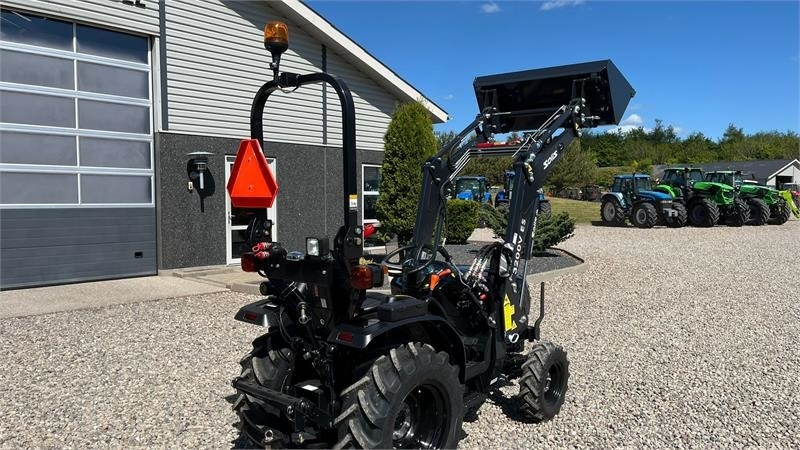 Tractor municipal Solis S26 6+2 gearmaskine Limited Edition i sort med bre: foto 19 Tractor municipal Solis S26 6+2 gearmaskine Limited Edition i sort med bre: foto 19