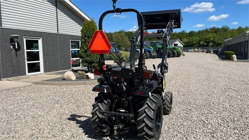 Tractor municipal Solis S26 6+2 gearmaskine Limited Edition i sort med bre: foto 20 Tractor municipal Solis S26 6+2 gearmaskine Limited Edition i sort med bre: foto 20