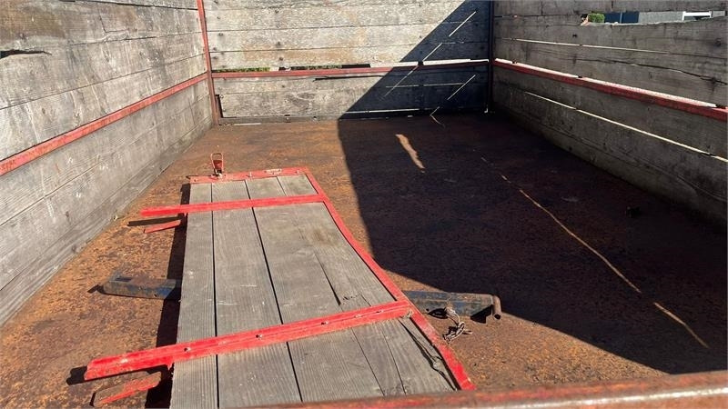 Tim trevejstip 5 ton - Remolque volquete agrícola: foto 4 Tim trevejstip 5 ton - Remolque volquete agrícola: foto 4