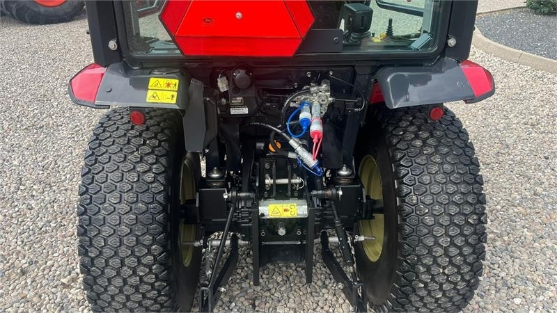 Yanmar YT 235H 4WD Snow Edition med sneplov og spreder - Tractor municipal: foto 5 Yanmar YT 235H 4WD Snow Edition med sneplov og spreder - Tractor municipal: foto 5