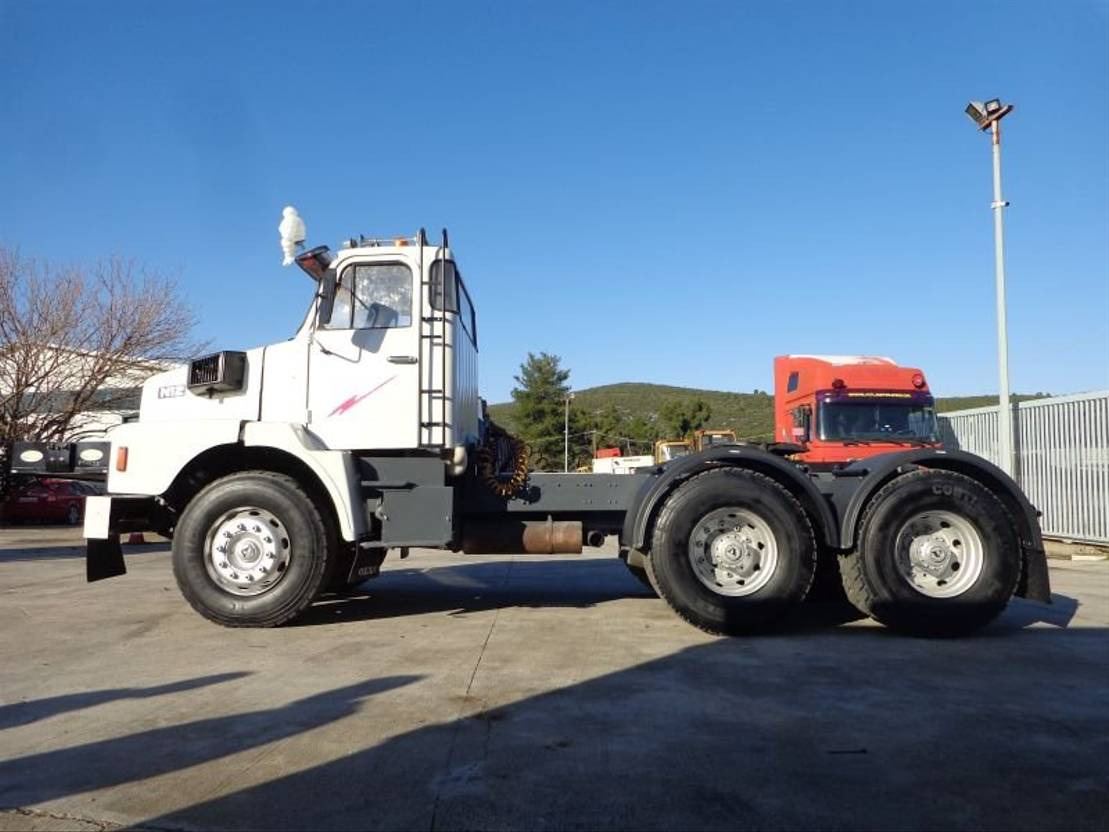 Volvo N 12 VOLVO N12 (6X4) - Cabeza tractora: foto 3 Volvo N 12 VOLVO N12 (6X4) - Cabeza tractora: foto 3