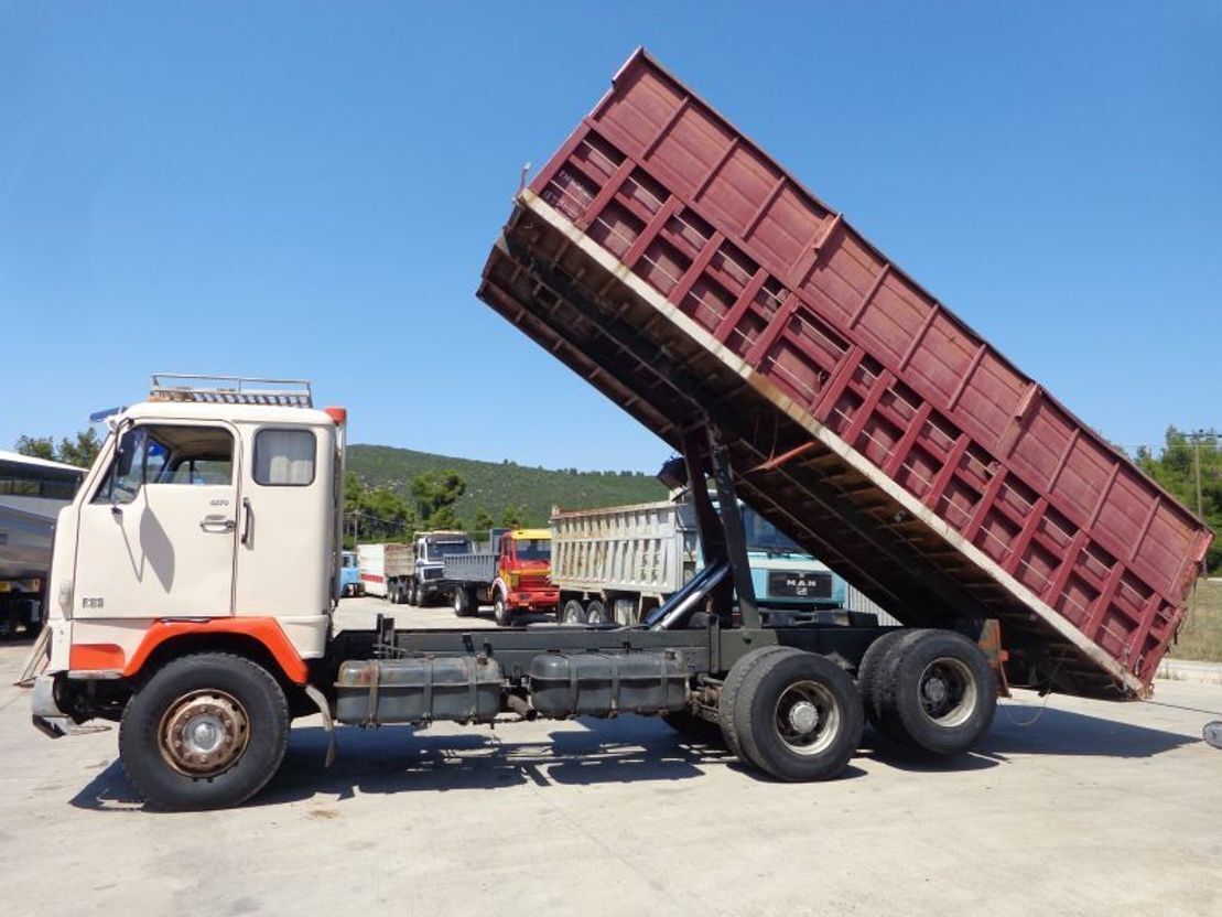 Volvo F 89 VOLVO F89 (6X2) KIPPER - Camión volquete: foto 3 Volvo F 89 VOLVO F89 (6X2) KIPPER - Camión volquete: foto 3