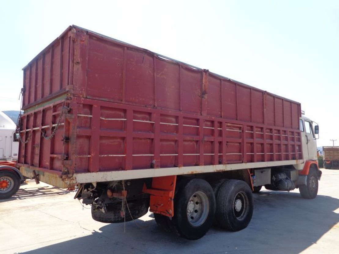 Volvo F 89 VOLVO F89 (6X2) KIPPER - Camión volquete: foto 5 Volvo F 89 VOLVO F89 (6X2) KIPPER - Camión volquete: foto 5
