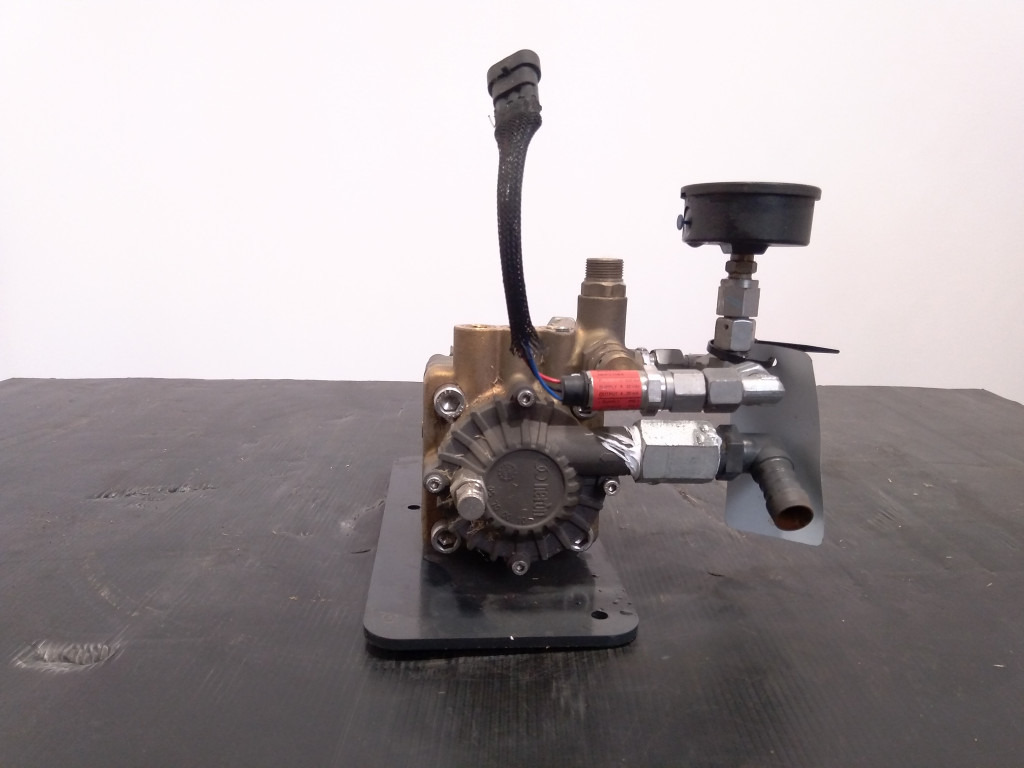 Bomag BM1200-35 - - Bomba hidráulica para Maquinaria de construcción: foto 4 Bomag BM1200-35 - - Bomba hidráulica para Maquinaria de construcción: foto 4