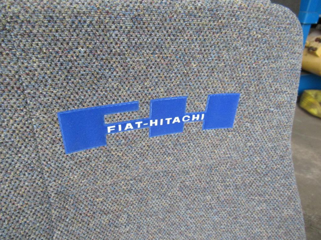 CNH 71412009 - - Asiento para Maquinaria de construcción: foto 2 CNH 71412009 - - Asiento para Maquinaria de construcción: foto 2