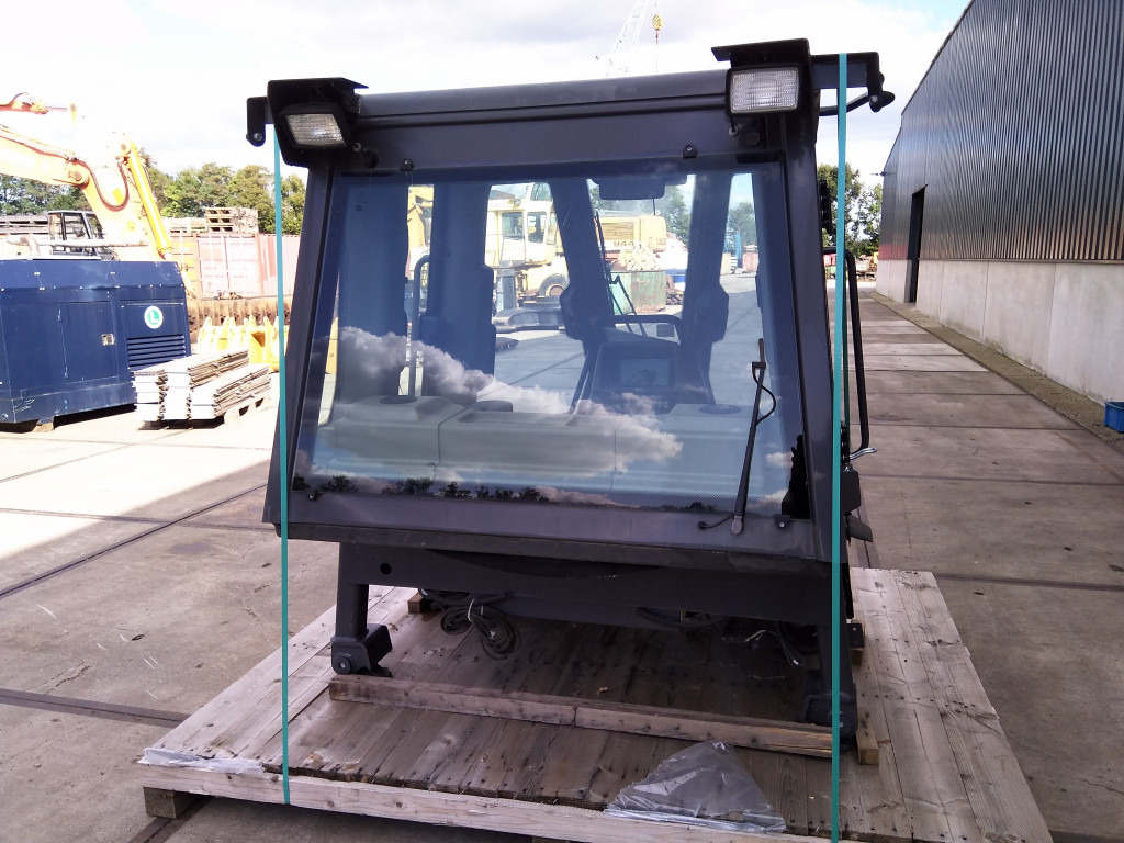 Case 87388637 - 87388630 - Cabina para Maquinaria de construcción: foto 3 Case 87388637 - 87388630 - Cabina para Maquinaria de construcción: foto 3