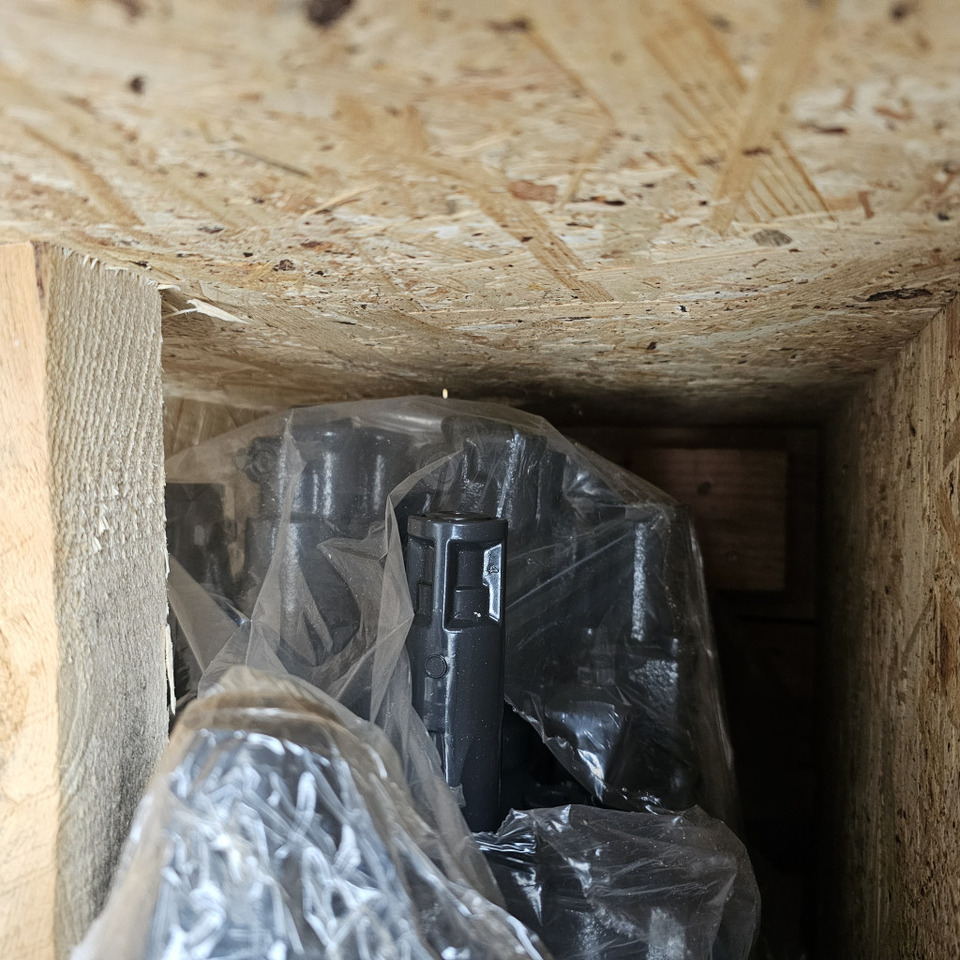 Case KSJ22791 - 51475997 - Válvula hidráulica para Maquinaria de construcción: foto 2 Case KSJ22791 - 51475997 - Válvula hidráulica para Maquinaria de construcción: foto 2