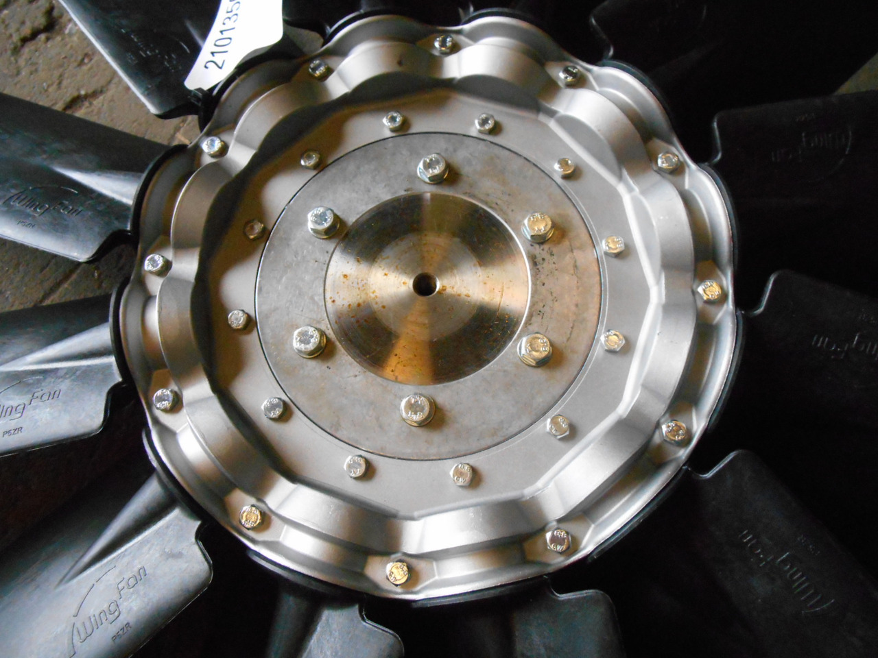 Caterpillar 5348410 - Ventilador para Maquinaria de construcción: foto 2 Caterpillar 5348410 - Ventilador para Maquinaria de construcción: foto 2