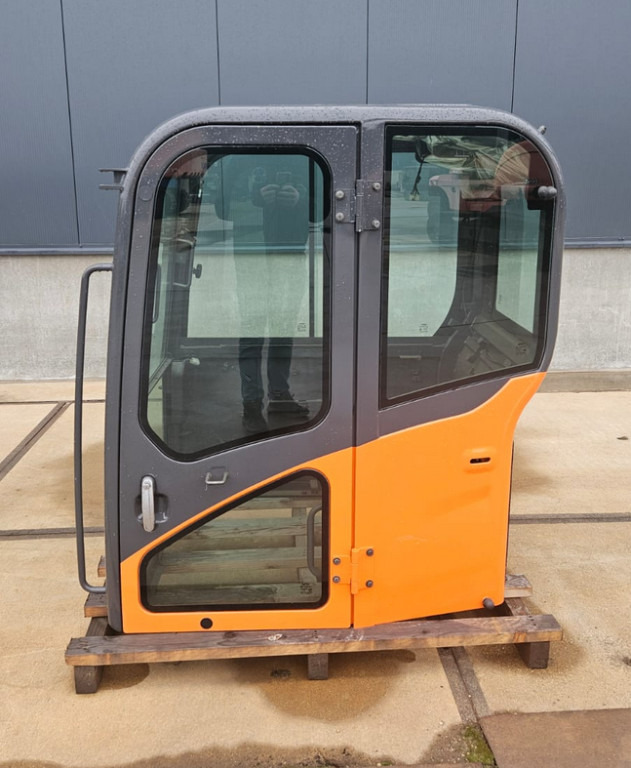 Doosan 220101-00070 - 220101-00070 - Cabina para Maquinaria de construcción: foto 1 Doosan 220101-00070 - 220101-00070 - Cabina para Maquinaria de construcción: foto 1
