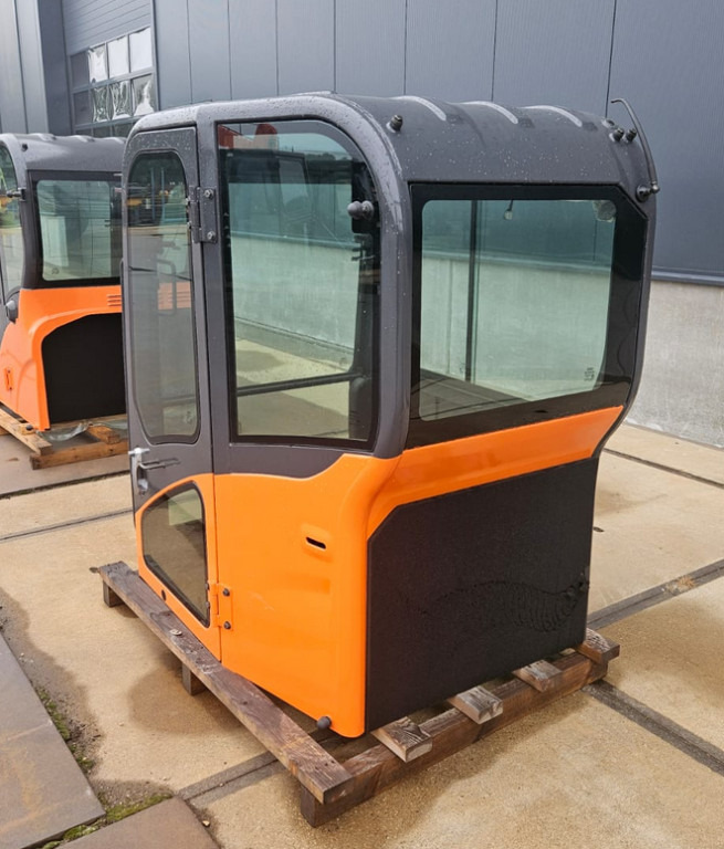 Doosan 220101-00070 - K1041550 - Cabina para Maquinaria de construcción: foto 3 Doosan 220101-00070 - K1041550 - Cabina para Maquinaria de construcción: foto 3