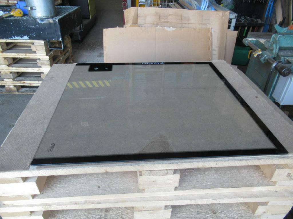 Hitachi 2602483 - - Ventana y piezas para Maquinaria de construcción: foto 1 Hitachi 2602483 - - Ventana y piezas para Maquinaria de construcción: foto 1