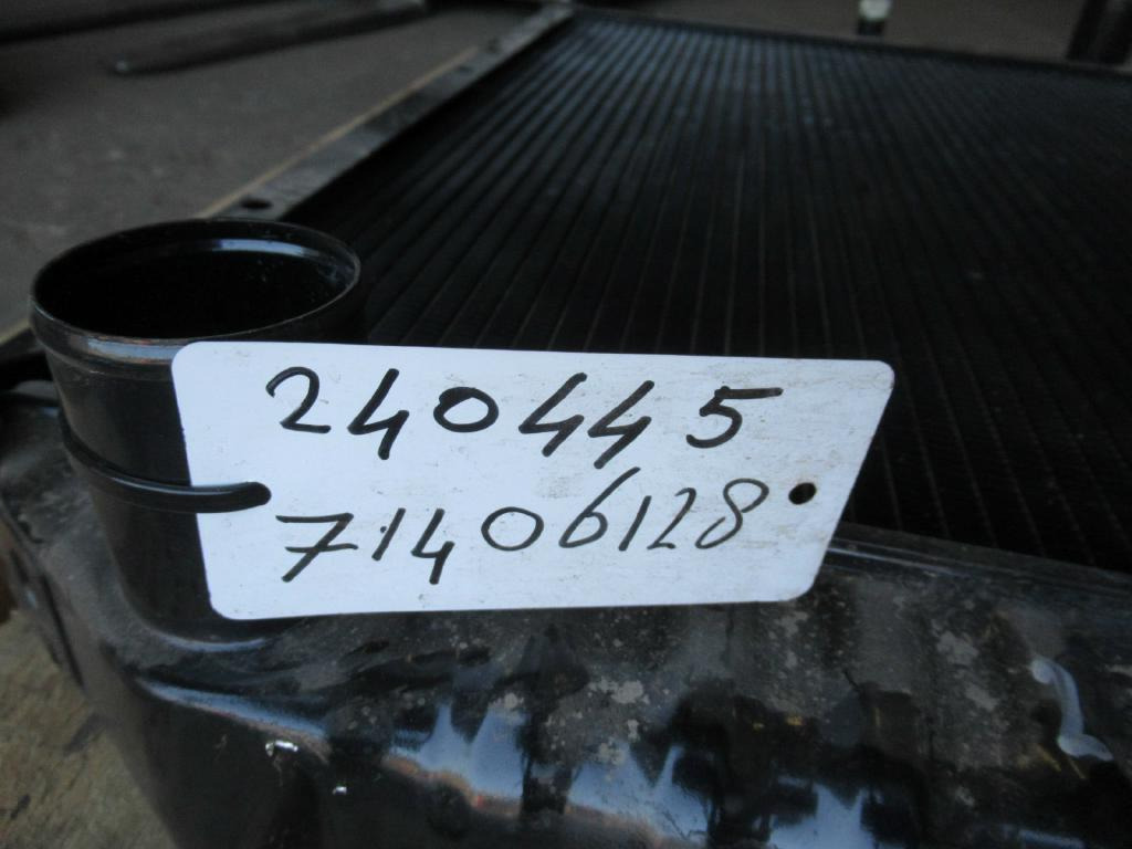 Hitachi 71406128 - Radiador para Maquinaria de construcción: foto 5 Hitachi 71406128 - Radiador para Maquinaria de construcción: foto 5