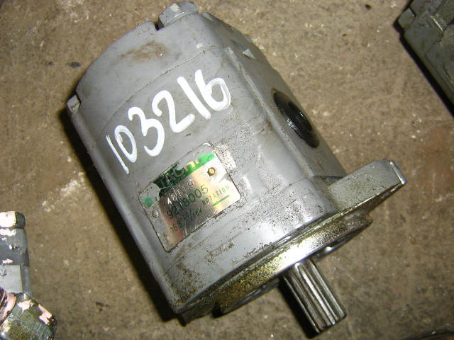 Hitachi 9218005 - - Bomba de dirección para Maquinaria de construcción: foto 1 Hitachi 9218005 - - Bomba de dirección para Maquinaria de construcción: foto 1