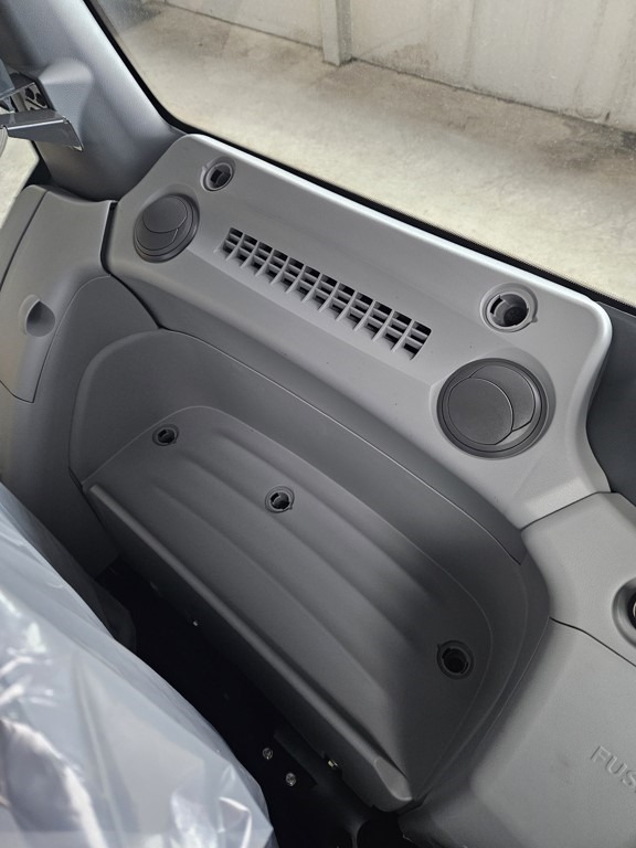 Hitachi ZX-5 ZX-6 - YA00037712 - Cabina para Maquinaria de construcción: foto 1 Hitachi ZX-5 ZX-6 - YA00037712 - Cabina para Maquinaria de construcción: foto 1