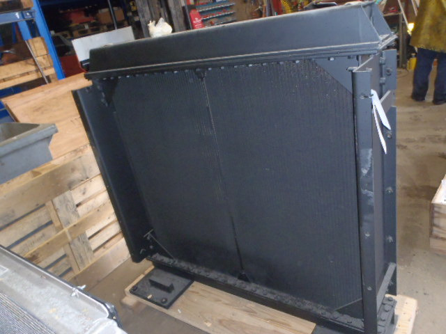 Kobelco LS05PU0001S001 - Radiador para Maquinaria de construcción: foto 1 Kobelco LS05PU0001S001 - Radiador para Maquinaria de construcción: foto 1