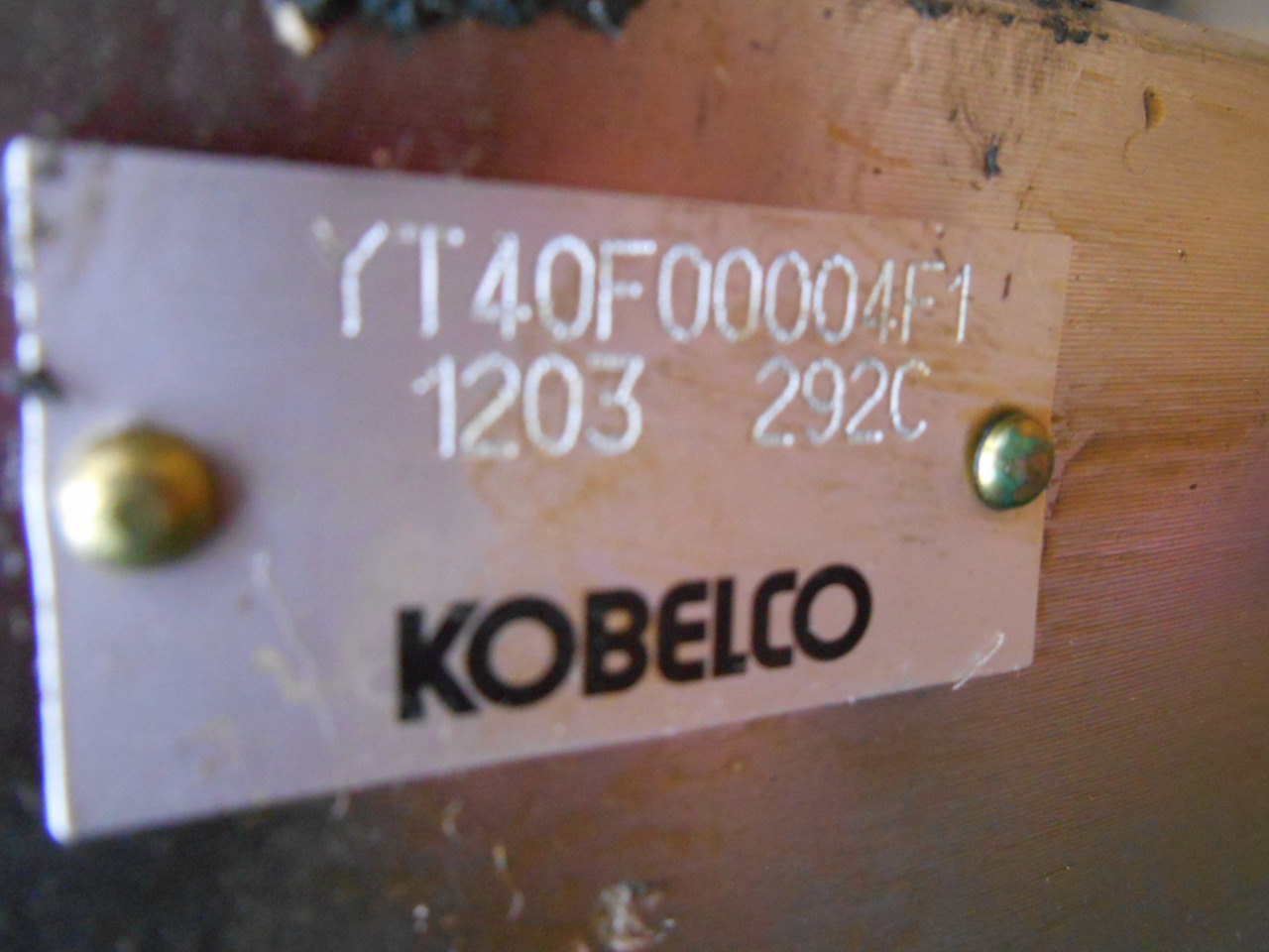 Kobelco YT40F00004F1 - Corona de giro para Maquinaria de construcción: foto 2 Kobelco YT40F00004F1 - Corona de giro para Maquinaria de construcción: foto 2