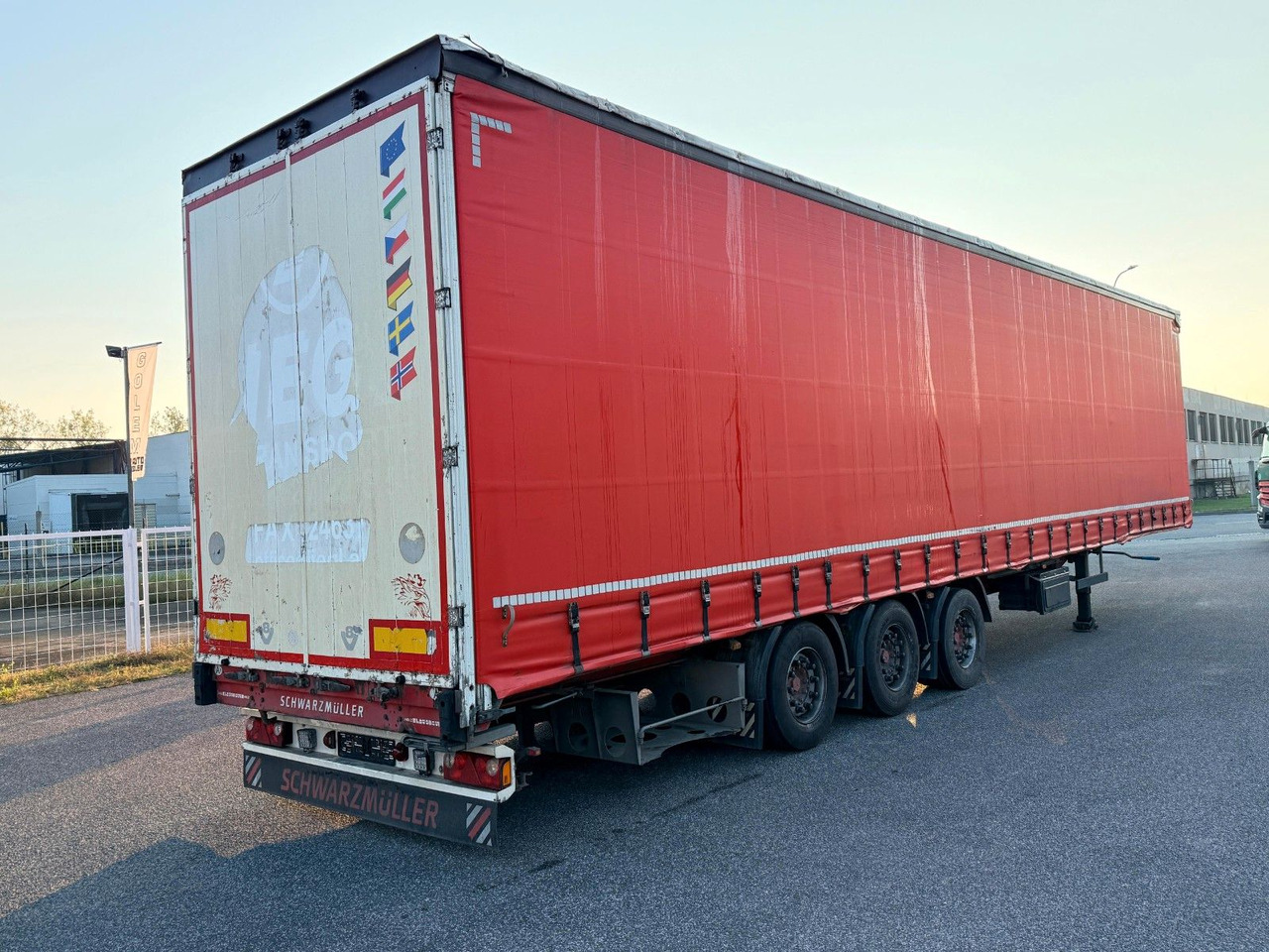 Schwarzmüller S 1 / J - Semirremolque lona: foto 4 Schwarzmüller S 1 / J - Semirremolque lona: foto 4