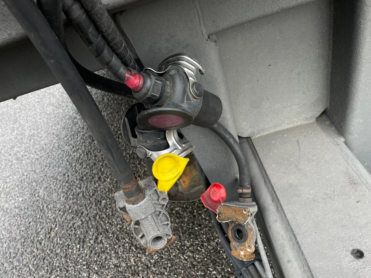 Remolque con toldo Svan CHT202: foto 6