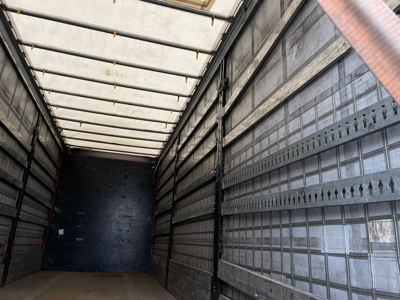 Remolque con toldo Svan CHT202: foto 13