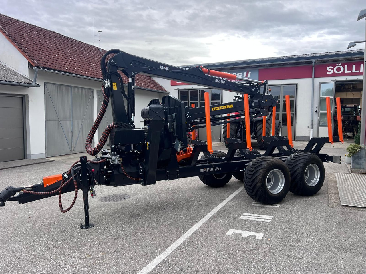 BMF BMF 10T2 mit BMF 850 HP Kran - Remolque forestal: foto 5 BMF BMF 10T2 mit BMF 850 HP Kran - Remolque forestal: foto 5