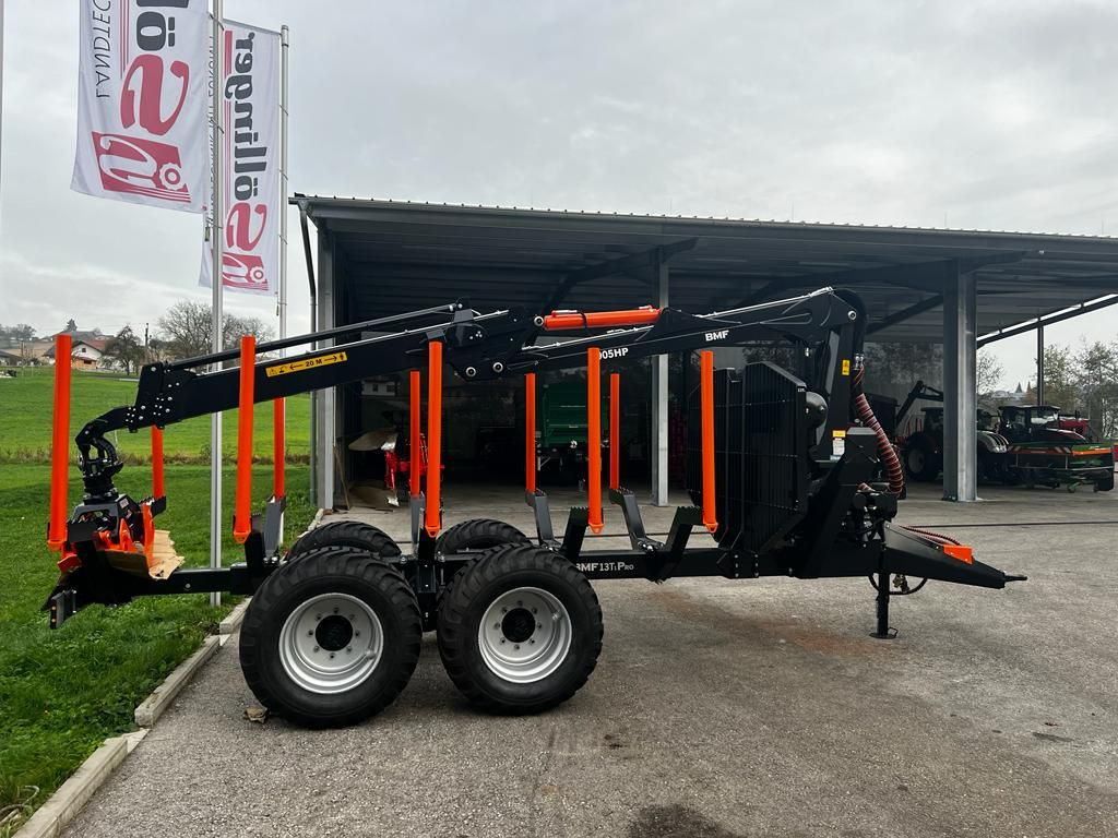 BMF BMF 13T1 PRO mit BMF 905 HP Kran - Remolque forestal: foto 2 BMF BMF 13T1 PRO mit BMF 905 HP Kran - Remolque forestal: foto 2