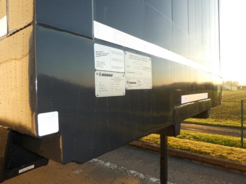 Krone Wechselkoffer Alu.- Rolltor - Caja cerrada: foto 2 Krone Wechselkoffer Alu.- Rolltor - Caja cerrada: foto 2