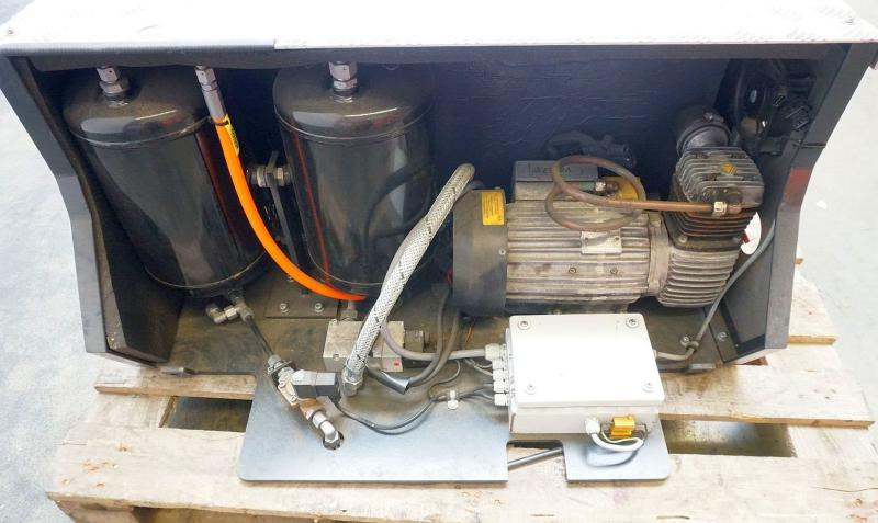 LINDE Kompressor für Druckluftbremsanlage Linde P 80 - Piezas de freno para Remolcadora: foto 2 LINDE Kompressor für Druckluftbremsanlage Linde P 80 - Piezas de freno para Remolcadora: foto 2