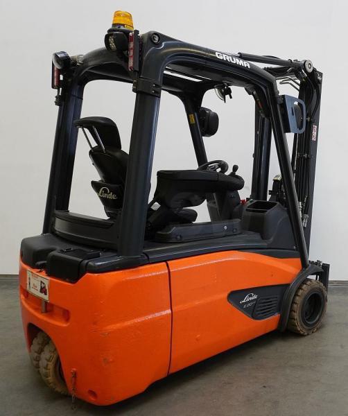 Linde E 20 L EVO 386-02 - Carretilla elevadora eléctrica: foto 2 Linde E 20 L EVO 386-02 - Carretilla elevadora eléctrica: foto 2