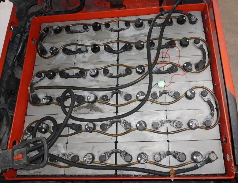 Linde E 20 L EVO 386-02 - Carretilla elevadora eléctrica: foto 5 Linde E 20 L EVO 386-02 - Carretilla elevadora eléctrica: foto 5