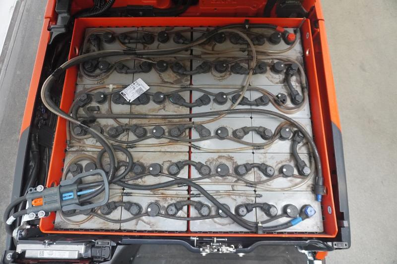 Linde E 20 PL EVO 386-02 - Carretilla elevadora eléctrica: foto 5 Linde E 20 PL EVO 386-02 - Carretilla elevadora eléctrica: foto 5
