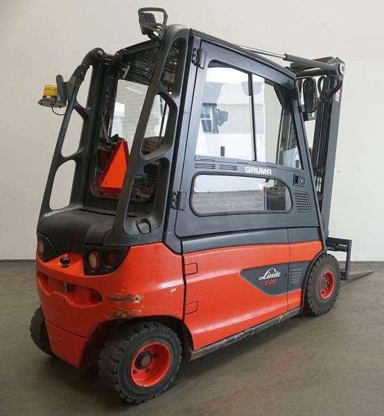 Linde E 25 L 387 - Carretilla elevadora eléctrica: foto 2 Linde E 25 L 387 - Carretilla elevadora eléctrica: foto 2