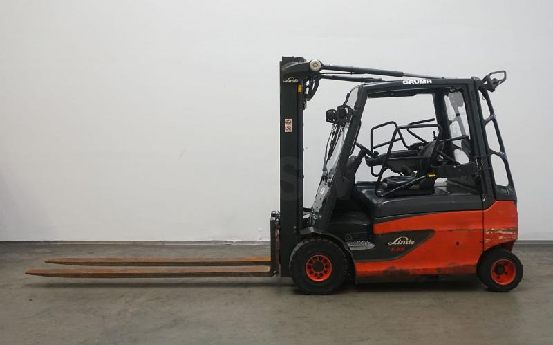 Linde E 25 L 387 - Carretilla elevadora eléctrica: foto 4 Linde E 25 L 387 - Carretilla elevadora eléctrica: foto 4