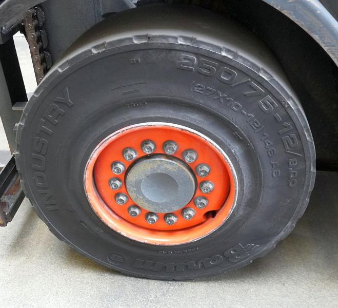 Linde H 35 T EVO 393-02 - Carretilla elevadora de gas: foto 5 Linde H 35 T EVO 393-02 - Carretilla elevadora de gas: foto 5