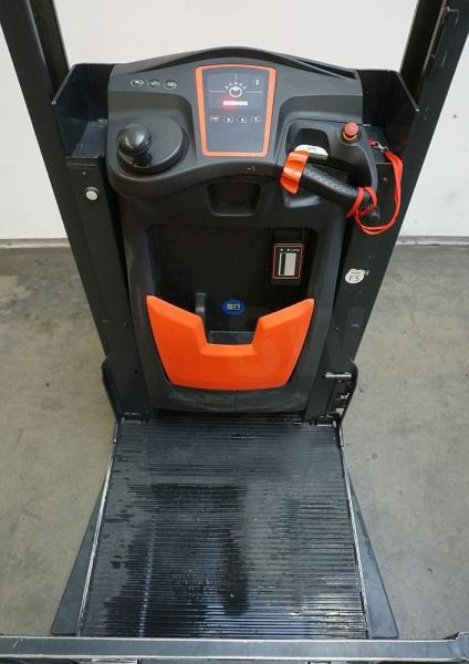 Linde V 10 5212 - Recoge pedidos: foto 3 Linde V 10 5212 - Recoge pedidos: foto 3