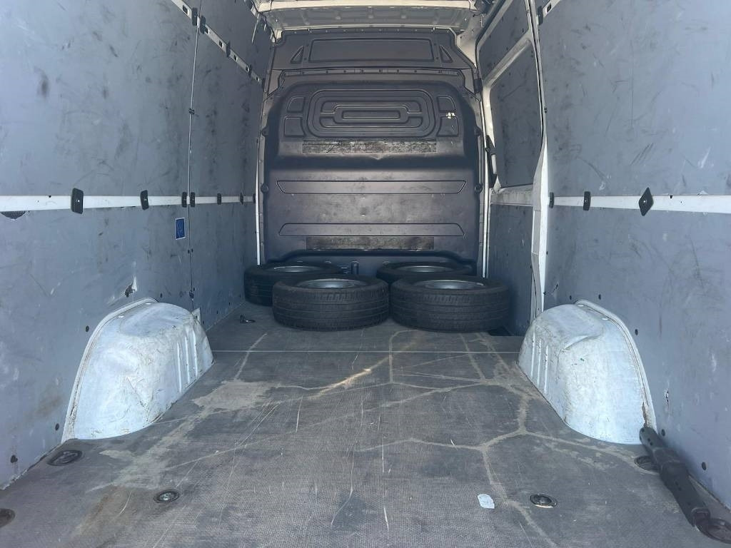 Mercedes-Benz Sprinter 316 CDI serie 1818 - Furgón: foto 5 Mercedes-Benz Sprinter 316 CDI serie 1818 - Furgón: foto 5