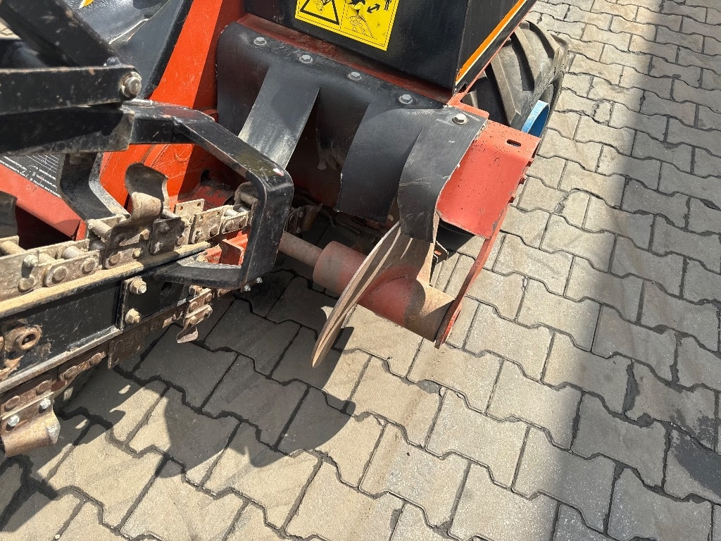 Ditch Witch 1820 - Zanjadora: foto 5 Ditch Witch 1820 - Zanjadora: foto 5