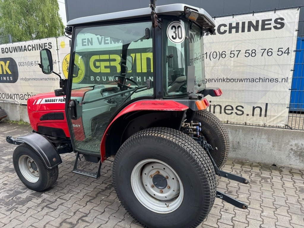 Massey Ferguson 1547  - Tractor: foto 4 Massey Ferguson 1547  - Tractor: foto 4
