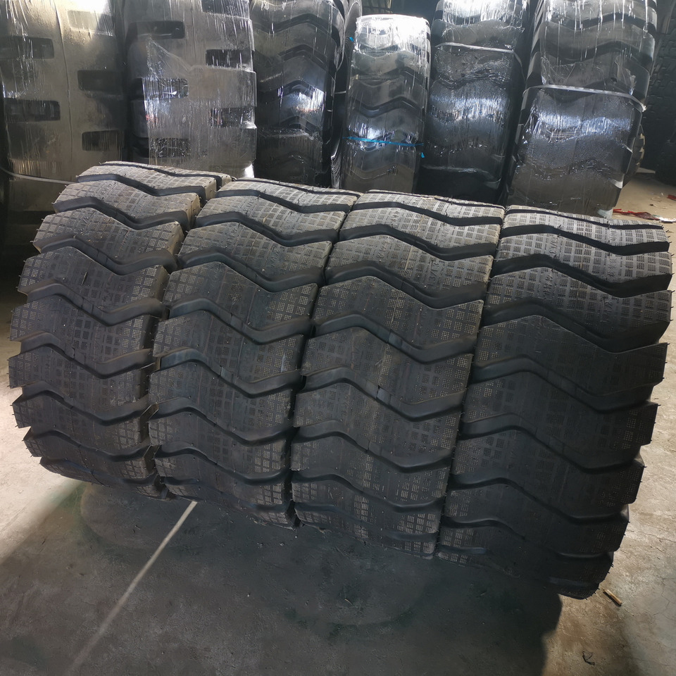 Qingdao Promising 20.5/70-16 Pneumatic Tyre Assembly for China Loader - Neumático para Cargadora de ruedas: foto 1 Qingdao Promising 20.5/70-16 Pneumatic Tyre Assembly for China Loader - Neumático para Cargadora de ruedas: foto 1