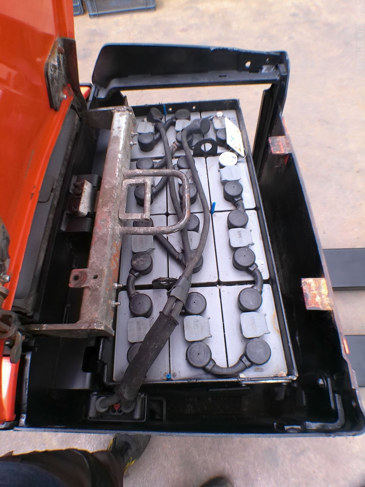 Transpaleta BT LPE 250 2350x550mm: foto 6 Transpaleta BT LPE 250 2350x550mm: foto 6