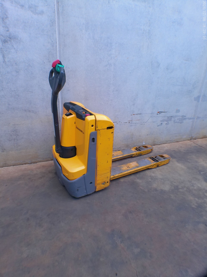 Jungheinrich EJE 118 LI-ION - Transpaleta: foto 3 Jungheinrich EJE 118 LI-ION - Transpaleta: foto 3