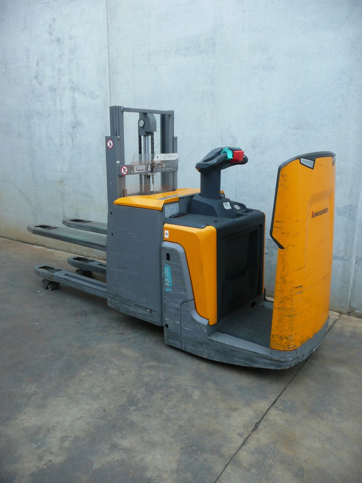 Jungheinrich ERD 220 166 ZT - Apilador: foto 1 Jungheinrich ERD 220 166 ZT - Apilador: foto 1