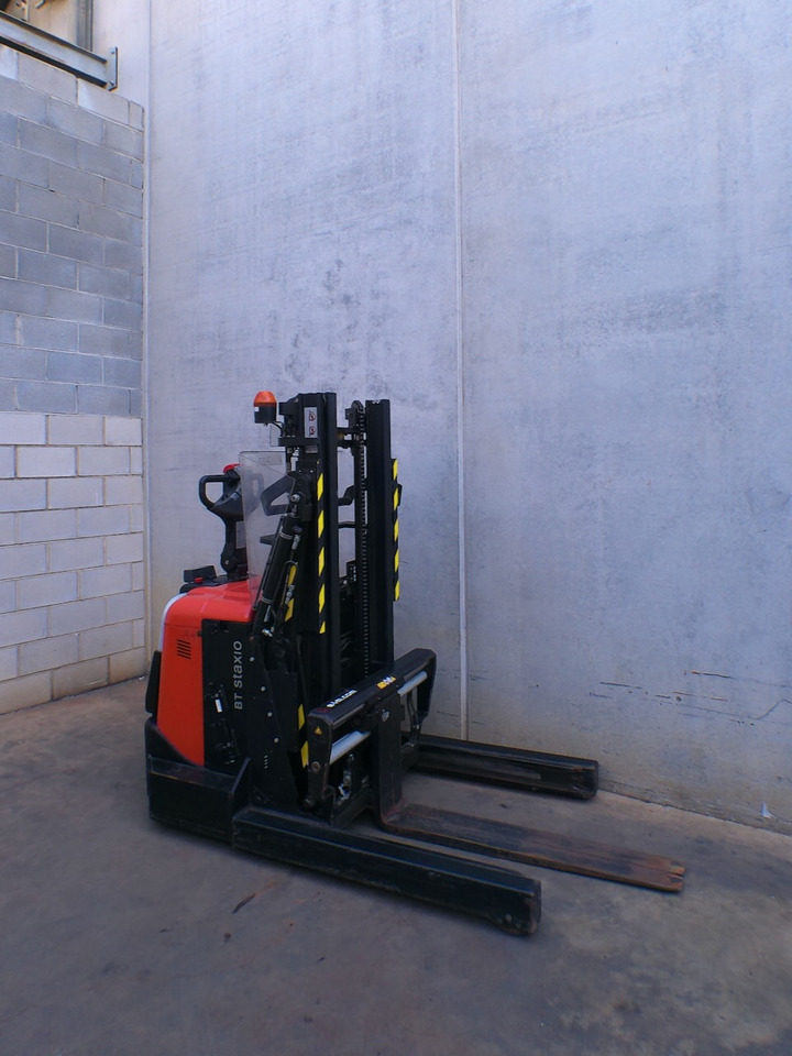 Toyota SPE 120 XR - Apilador: foto 4 Toyota SPE 120 XR - Apilador: foto 4