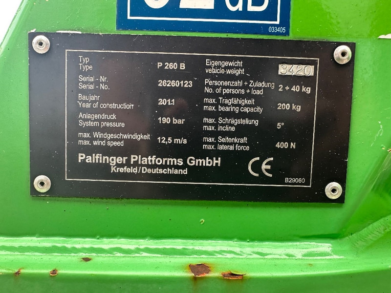 Palfinger P 260 B op Nissan Cabstar - Camión con plataforma elevadora: foto 4 Palfinger P 260 B op Nissan Cabstar - Camión con plataforma elevadora: foto 4