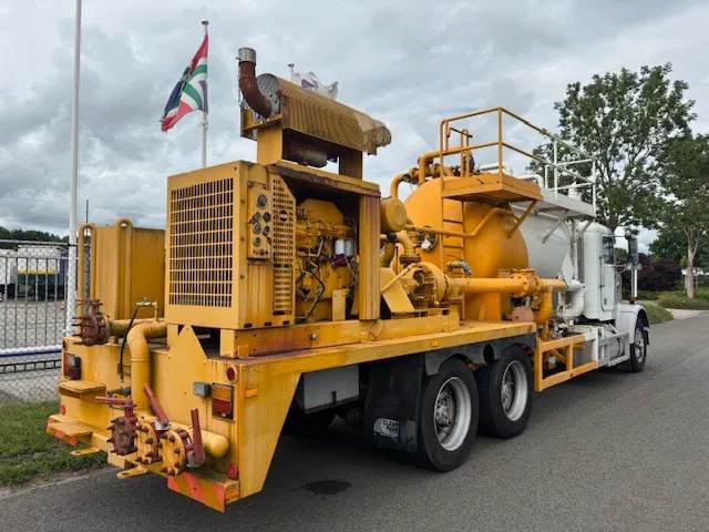 Freightliner 3 AXLE RIGID BODY chassis cabine (levering excl. opbouw) - Camión chasis: foto 4 Freightliner 3 AXLE RIGID BODY chassis cabine (levering excl. opbouw) - Camión chasis: foto 4