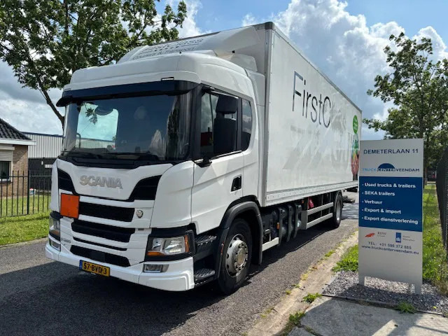Scania P280 Closed box taillift 2000 kg Fuel CNG - Camión caja cerrada: foto 1 Scania P280 Closed box taillift 2000 kg Fuel CNG - Camión caja cerrada: foto 1