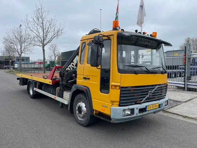 Volvo FL 611 Bergingstruck Recoverytruck Hiab kraan 070 Laadbak afschuifbaar lepel transport tweede auto - Camión portavehículos, Camión grúa: foto 3 Volvo FL 611 Bergingstruck Recoverytruck Hiab kraan 070 Laadbak afschuifbaar lepel transport tweede auto - Camión portavehículos, Camión grúa: foto 3
