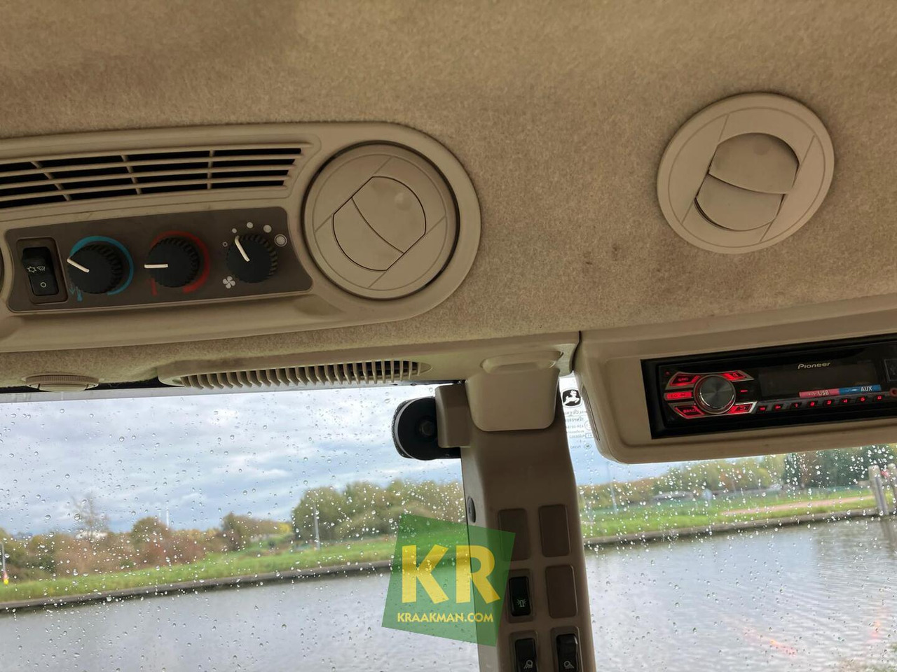 John Deere 5085M - Tractor: foto 3 John Deere 5085M - Tractor: foto 3