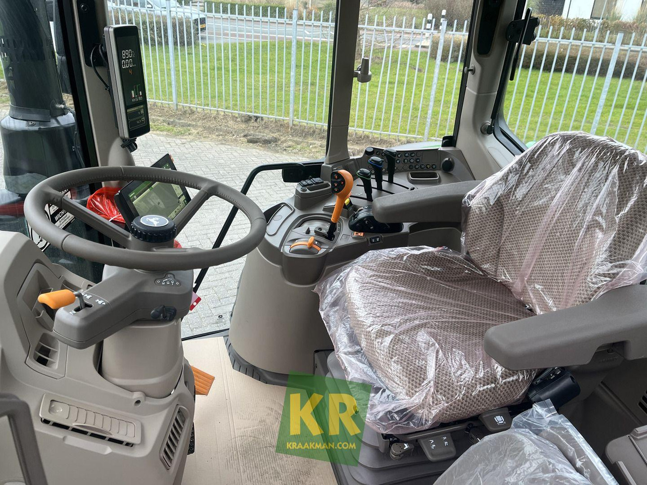 John Deere 6100M - Tractor: foto 5 John Deere 6100M - Tractor: foto 5