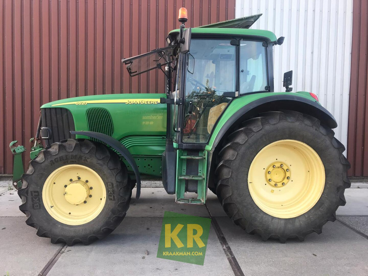John Deere 6620 - Tractor: foto 2 John Deere 6620 - Tractor: foto 2