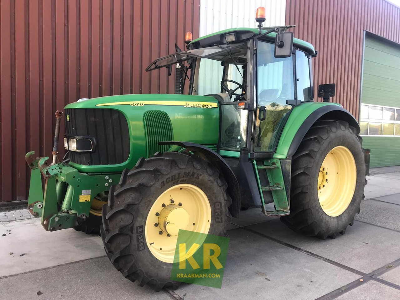 John Deere 6620 - Tractor: foto 1 John Deere 6620 - Tractor: foto 1